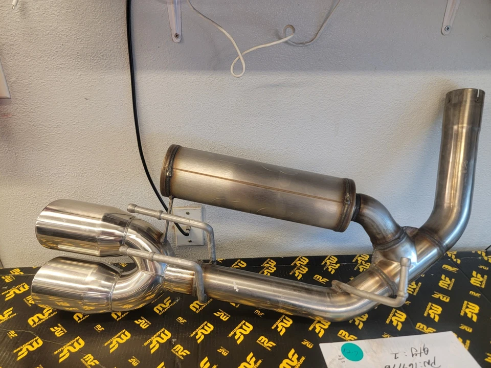 Magnaflow Custom Builder Kit Performance Exhaust System C1494204PN: 164146 - Image 2 of 4