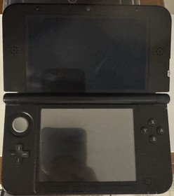 Nintendo 3DS XL Black w/Charger