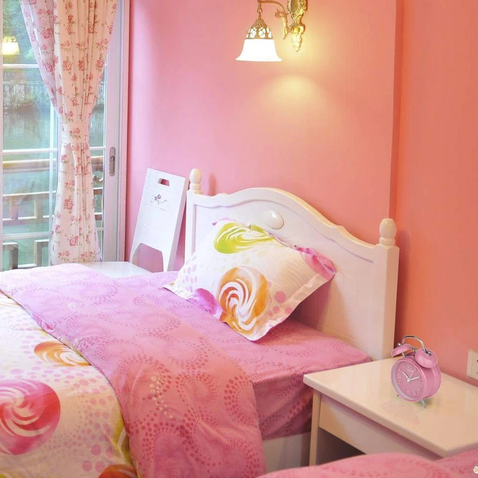 Reloj despertador Peakeep 4 pulgadas Twin Bell rosa, funciona con pilas, ruidoso (rosa) Foto 3 de 4