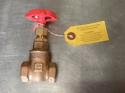 Milwaukee 105 1/2'' Bronze Gate Valve 125 WOG Threaded FNPT NON Potable