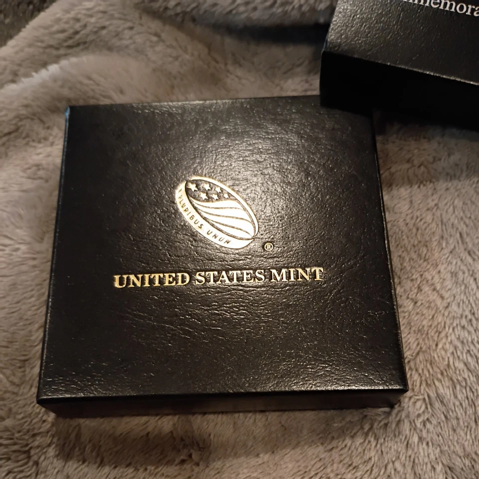 2016-P $1 Proof Mark Twain Commemorative Silver Dollar Coin W/Mint Box & COA. #2 - Image 3 of 4