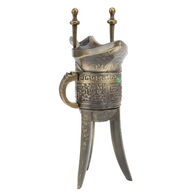 Weinbecher Elegant Schönes Muster Metall Dreifacher Fuß Antiker Trinkbech^