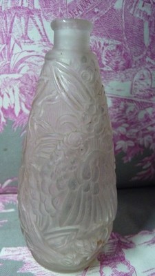 Glass Pate Molded Glass Vase or Perfume Bottle Lalique Style 13.5cm Good Condition