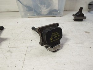 Original BMW E30 E36 E34 E32 E31 M3 M50 M60 Zündspule 320i 325i 1726177