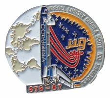 PIN enamel vtg NASA STS-87 Space Shuttle COLUMBIA - Kregel Lindsey Scott 