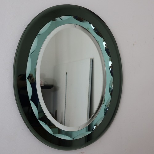 Mid-century modern italian oval green mirror by Cristal Art, Italy, 1960s - Picture 13 of 13