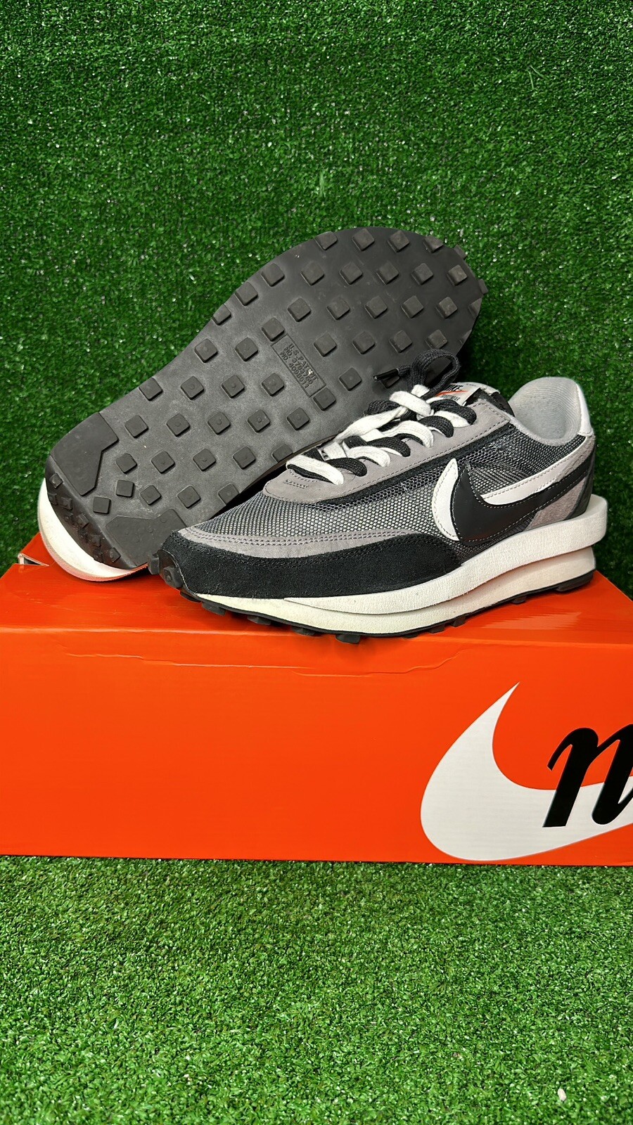 SACAI X NIKE Size 9.5 Nike LDWaffle x Sacai Black 2019