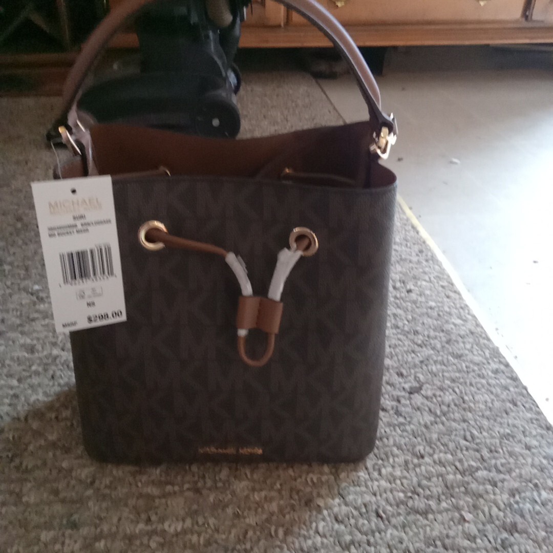 Michael Kors Suri Brown/luggage MD Bucket Messenger w
