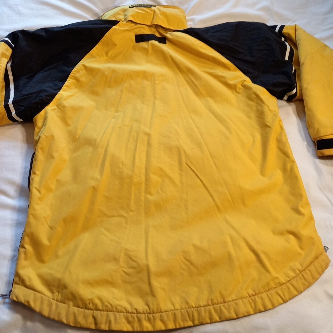 Picture 9 of 24