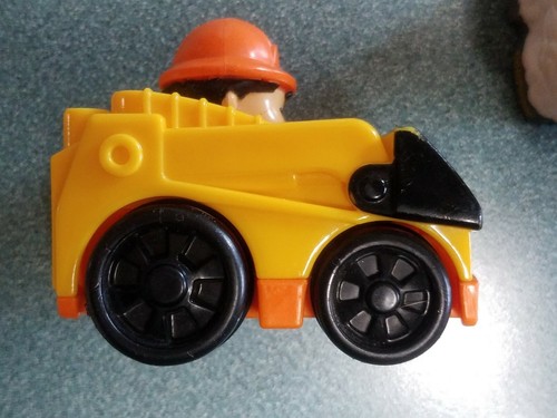 ❤️ Fisher Price Little People Wheelies Bulldozer, Farmer and White Sheep Lamb - Picture 8 of 8