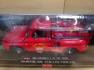 Sunstar 1/18 Scale 1965 Chevrolet Fire Truck Diecast