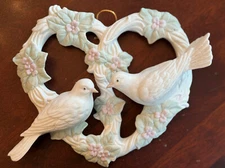 Crowning Touch Collection-Heart & Doves Wall Plaque-Vintage 1980's-New/Unused