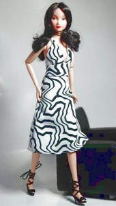 C-039-est-Moi-Taipei-Susie-034-B-034-11-5-inch-fashion-doll-by-R-amp-D-Fashion-Dolls-NRFB