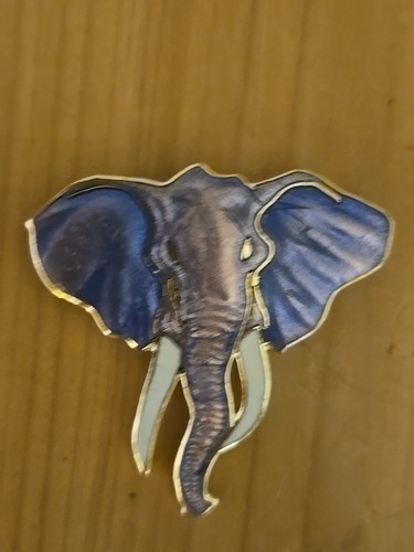 VINTAGE 1989 WM SPEAR DESIGN "AFRICAN ELEPHANT" GOLD PLATED MOJO PIN