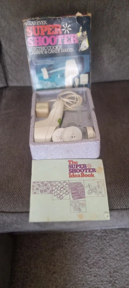 Vtg WearEver Super Shooter Electric Cookie Maker 70001 Canape Candy Sealed 70s - Image 2 of 4