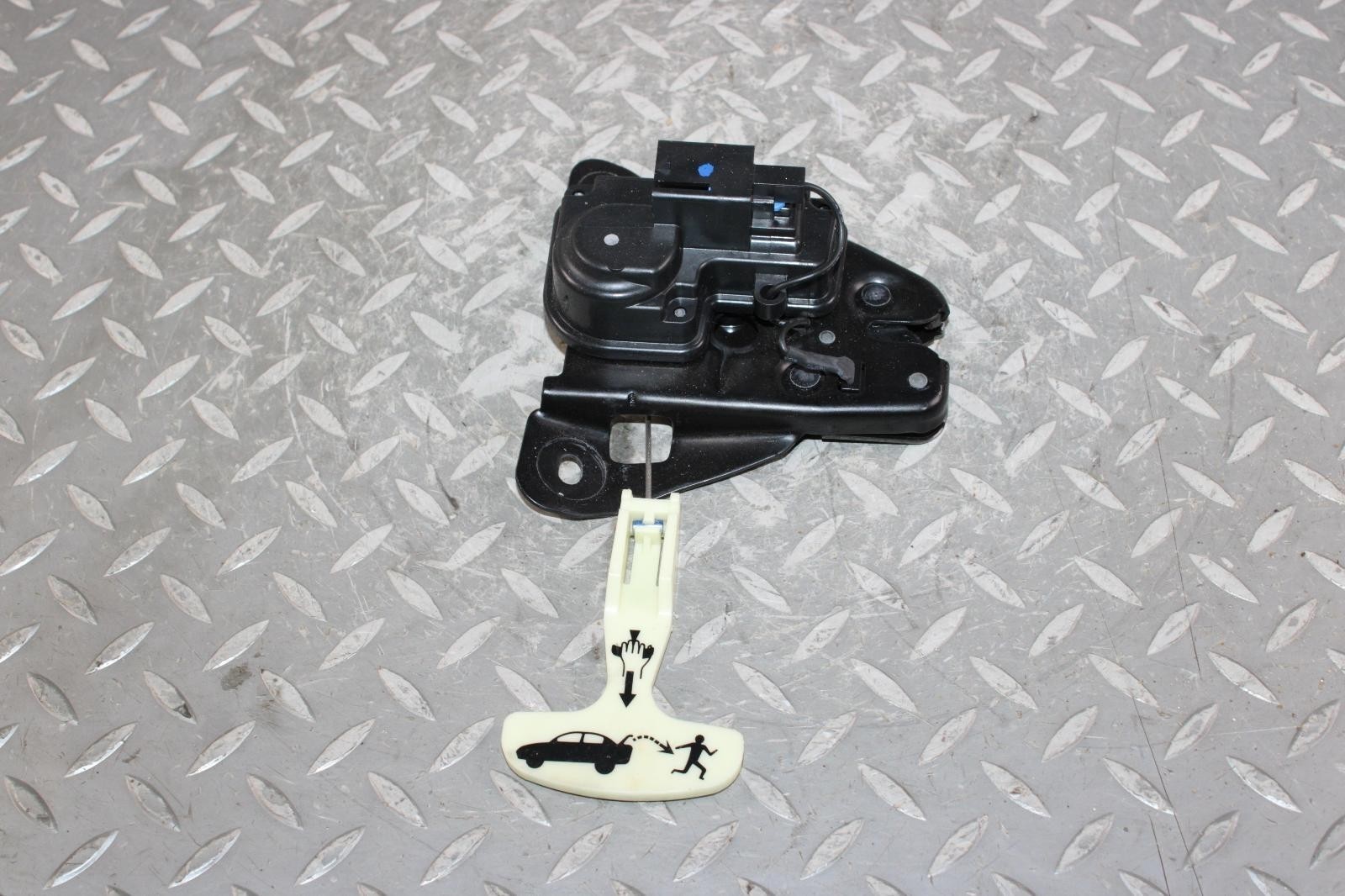 Maserati Ghibli 2014-2017 REAR Door lock actuator