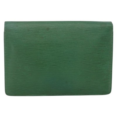 LOUIS VUITTON Epi Serie Dragonne Clutch Bag Green LV Auth BA11887