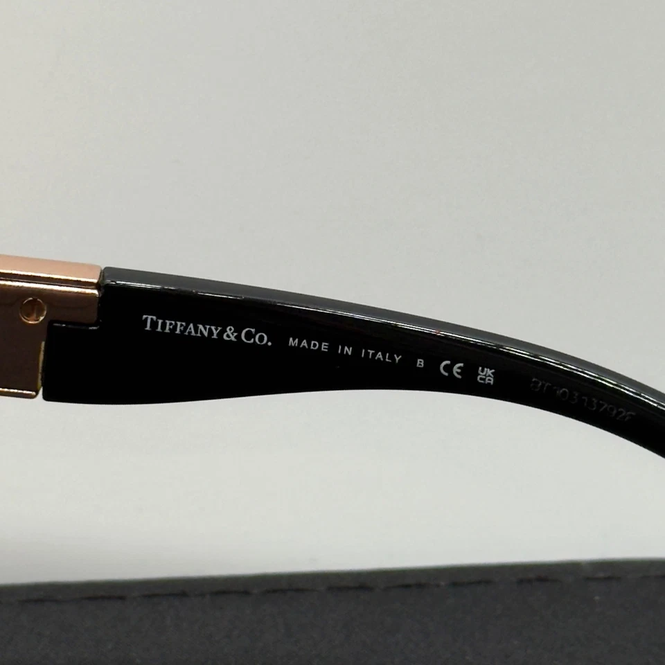 Gafas de sol para mujer Tiffany & Co. TF 4196 8001 negras ojo de gato oro rosa 56 mm Foto 4 de 4