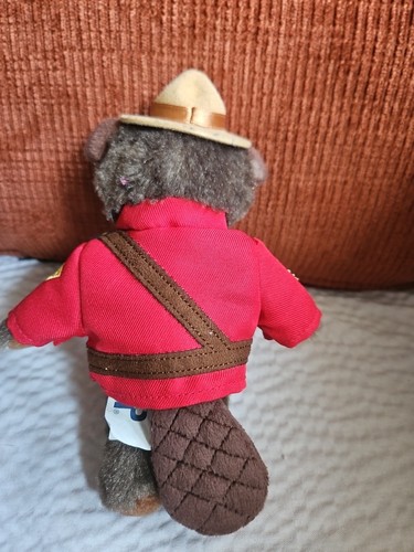 8" RCMP Canadian Mountie Plush Beaver Teddy Bear Stuffy - Picture 2 of 4