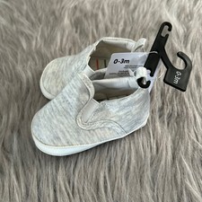 Carter's Child Of Mine Crib Shoes Baby's Size 0-3 Months Gray Soft Sneakers