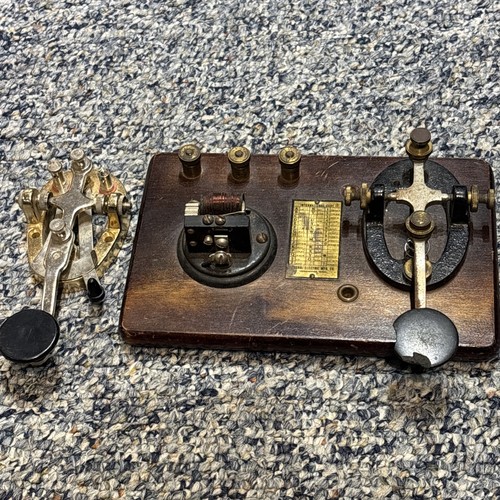 VTG Telegraph Key Lot Of 2 Brass Hand Key Signal Electric Mfg Co Practice Set CW
