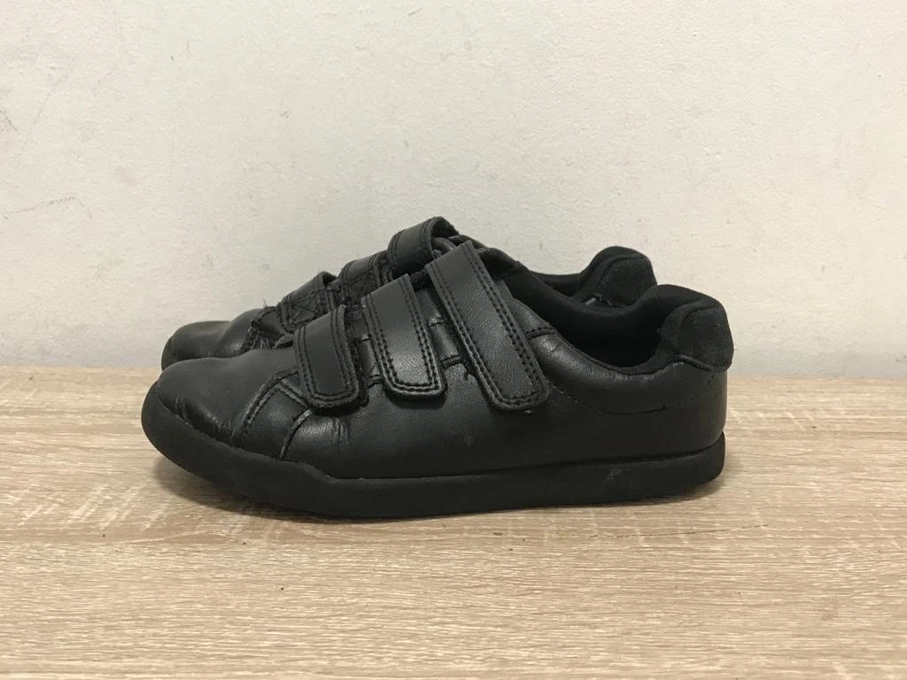 MARKS SPENCER BOYS KIDS BLACK LEATHER HOOK LOOP TRAINERS UK SIZE 1 EUR 33