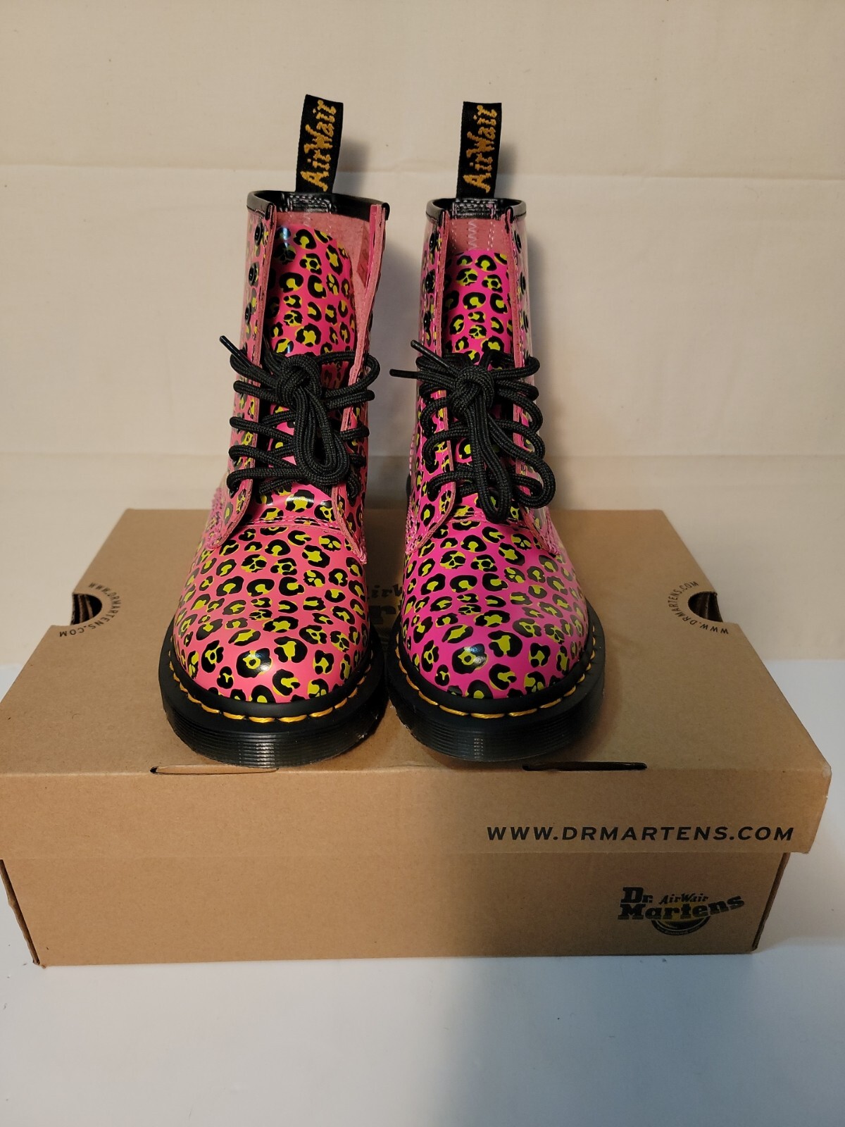 DR. MARTENS WOMEN'S 1460 PINK LOUD LEOPARD SMOOTH LEATHER BOOT 27962 SIZE: 5 image 5
