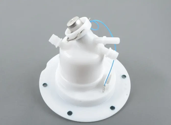 Fuel Filter Assembly For Mercedes C300 C350 CL550 E350 GLK350 S400 S550 GENUINE - Image 2 of 4