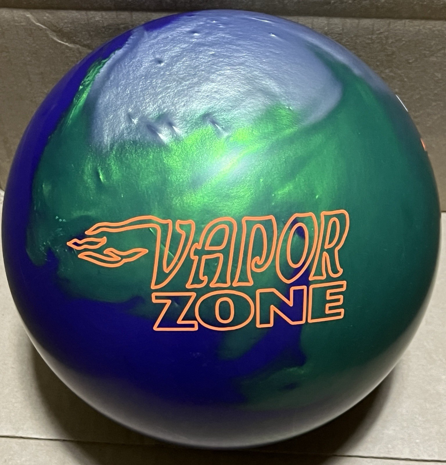Brunswick Vapor Zone Hybrid 15 lb Bowling ball New in Original Box