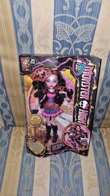 Monster High Freaky Fusion Dracubecca G1 doll muñeca Draculaura Robecca Steam