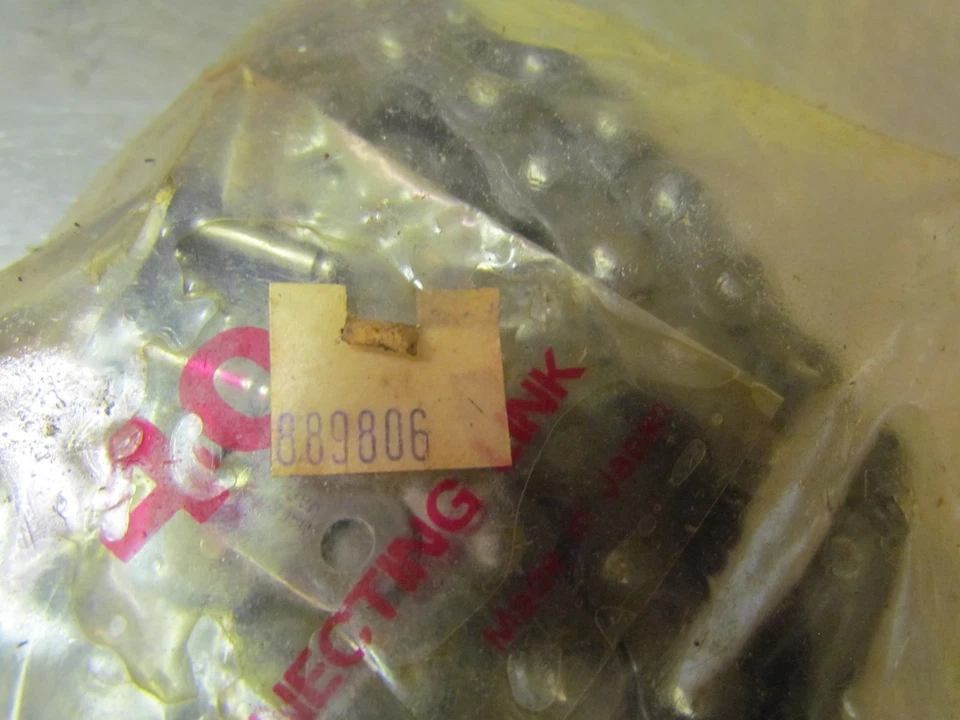 Cadena de rodillos Ransomes 889806 # 40  Foto 2 de 2