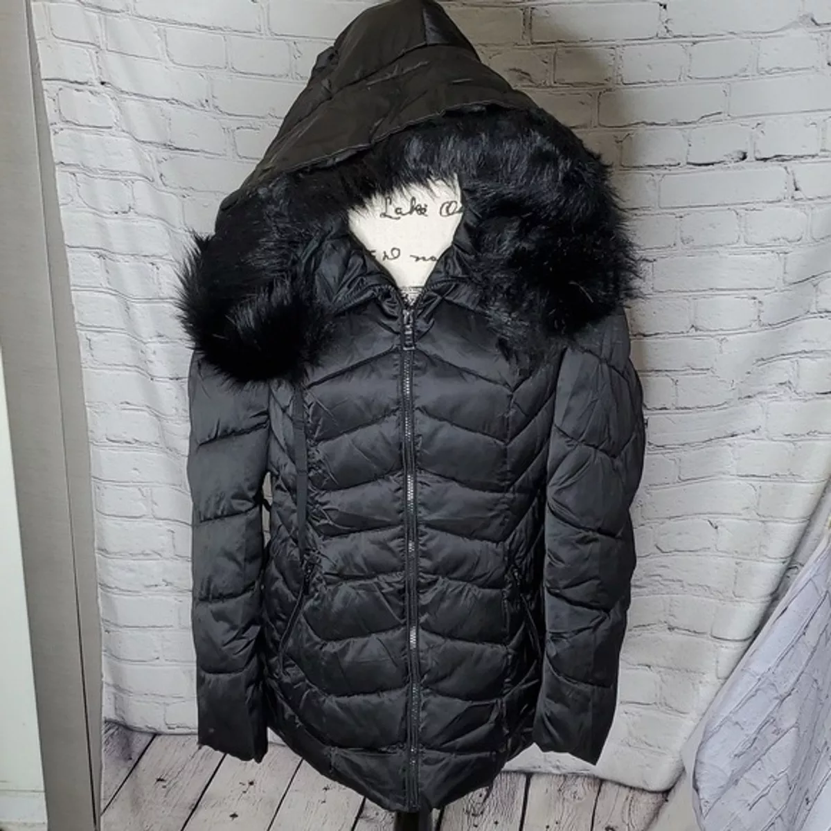 Tahari black discount puffer coat