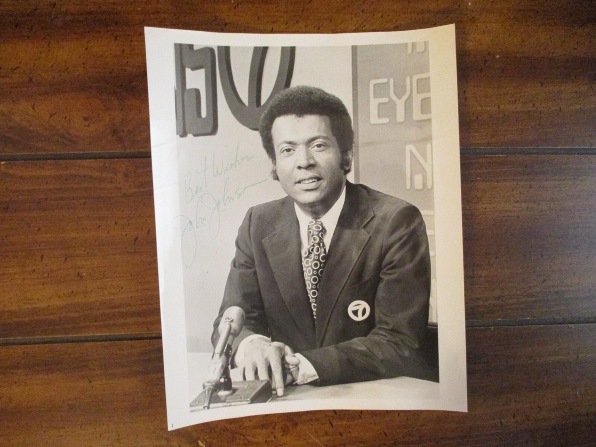 JOHN JOHNSON(ABC/WABC New York/Senior Correspondent) Signed