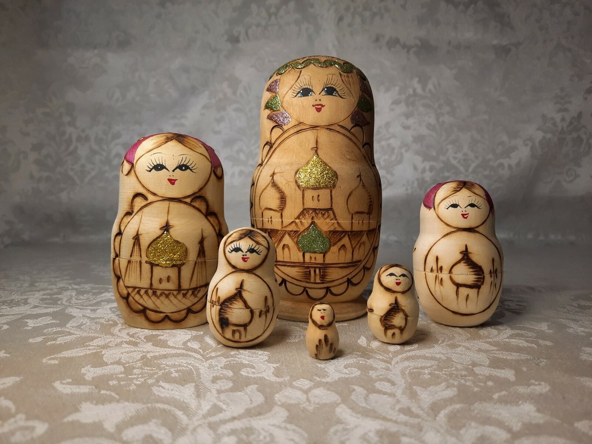 Vintage RUSSIAN MATROSHKA/NESTING DOLLS elegant burned