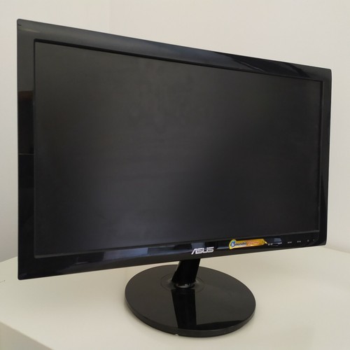 monitor pc Asus VS197DE misura video 41 x 23 18,5\
