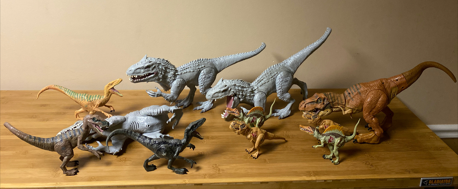 Lot Of Jurassic World Dinosaur Figure Toys 3x Indominus Rex + T Rex ...