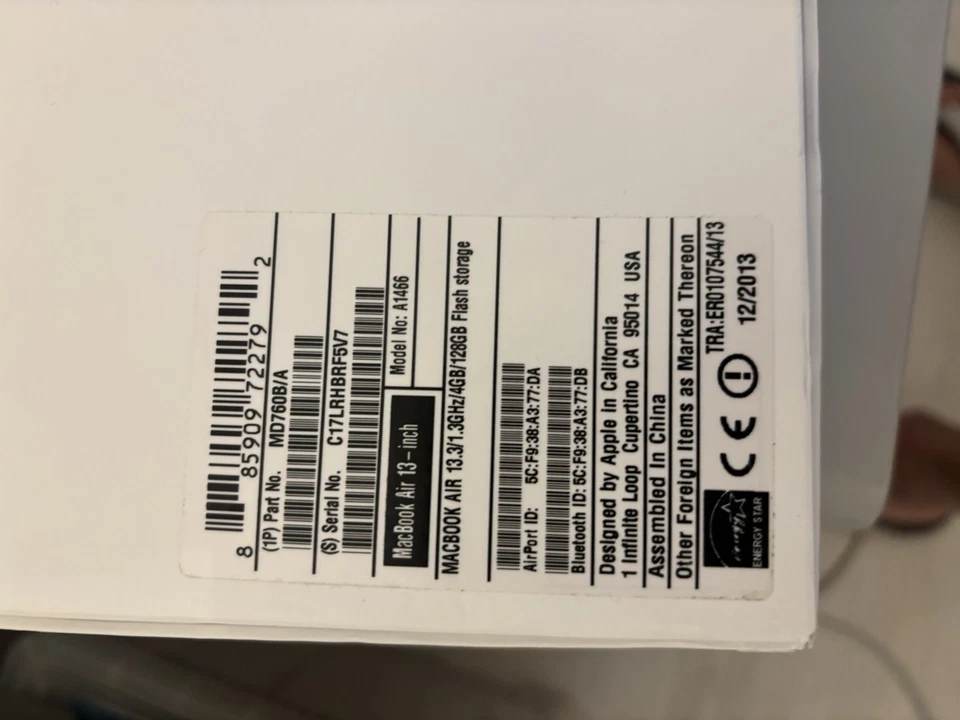 Apple MacBook Air 13.3  Laptop MD760B/A (2013) with Packaging.Perfect condition  - Image 4 of 4