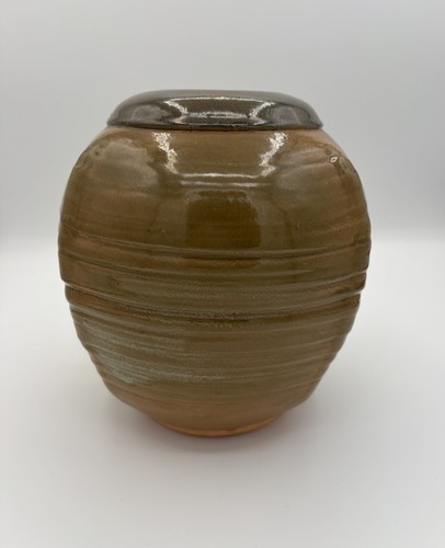 Vintage Tan Drip Ridged Earth Tones Beehive Art Pottery Vase Signed Dayton 97