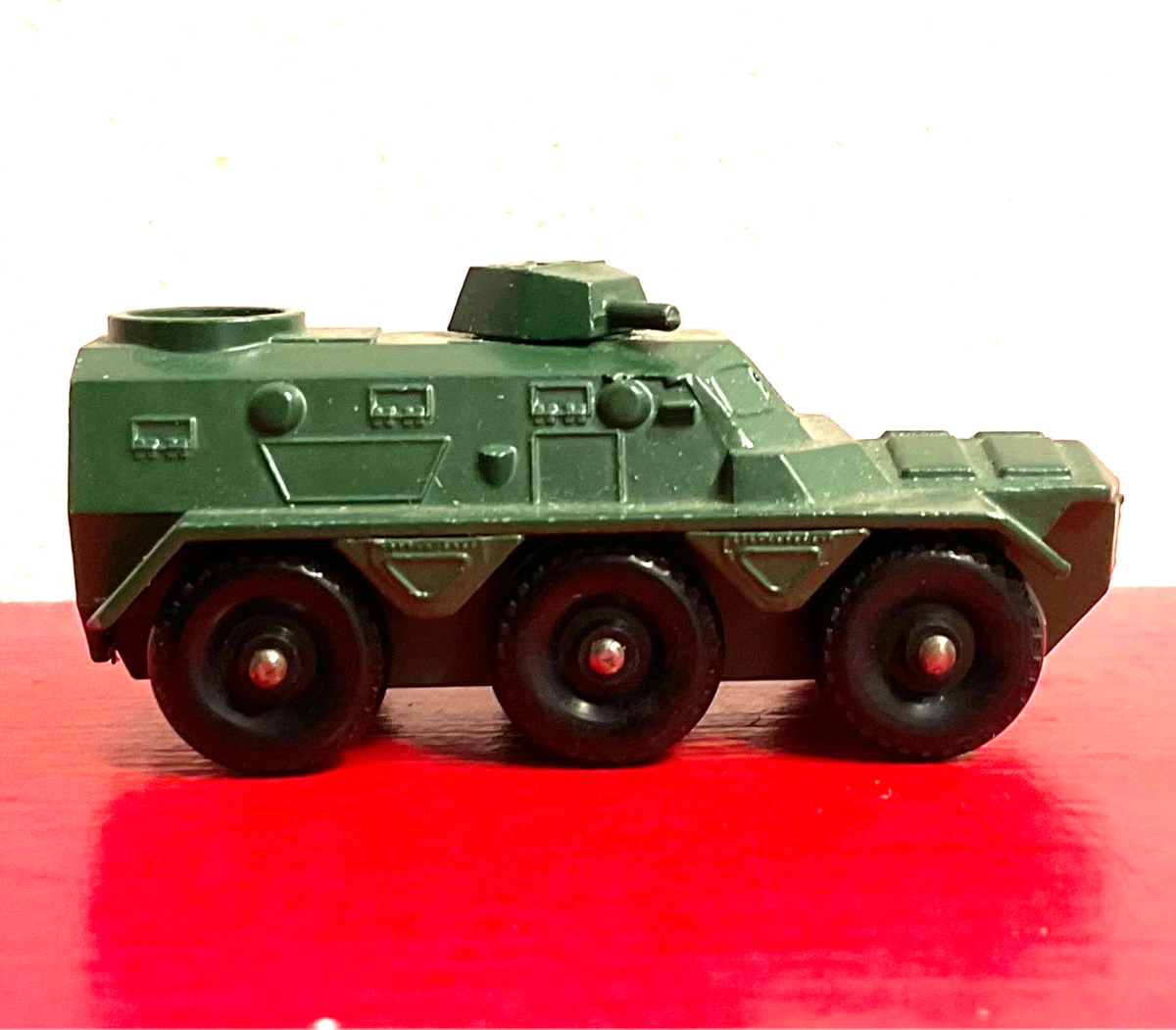 LESNEY Matchbox 1-75 Series England 1958 SARACEN PERSONNEL CARRIER