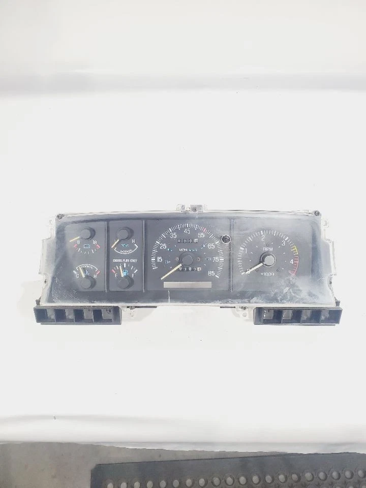Medidor de velocímetro usado se ajusta a: 1989 Ford f250 pickup cabeza solamente MPH con odómetro de viaje Foto 3 de 4