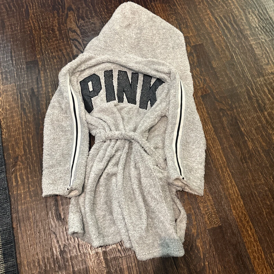 Victoria's Secret ROSA Sherpa Bata con Capucha - Gris Brillo y Negro Brillo M/L Foto 2 de 3