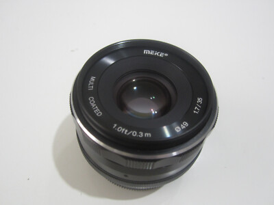 Meike 35mm f/1.7 Lens for Fujifilm X