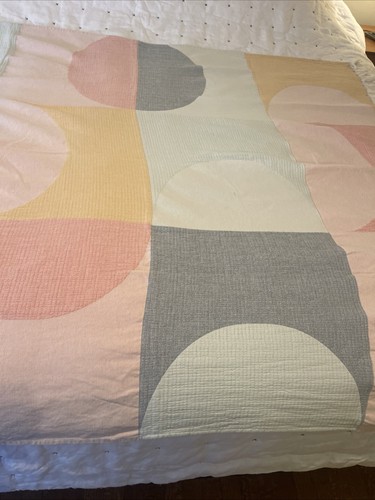 TEXTEIS PENEDO 100% Cotton Throw Coverlet 55”x69” Pastel Geometric Style - Picture 4 of 10