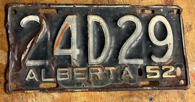 1952 Alberta Canada Reflectorized License Plate 24D29 S2 Original Embossed Steel