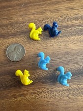 Vintage plastic squirrel buttons lot of 5 1950s cute animal