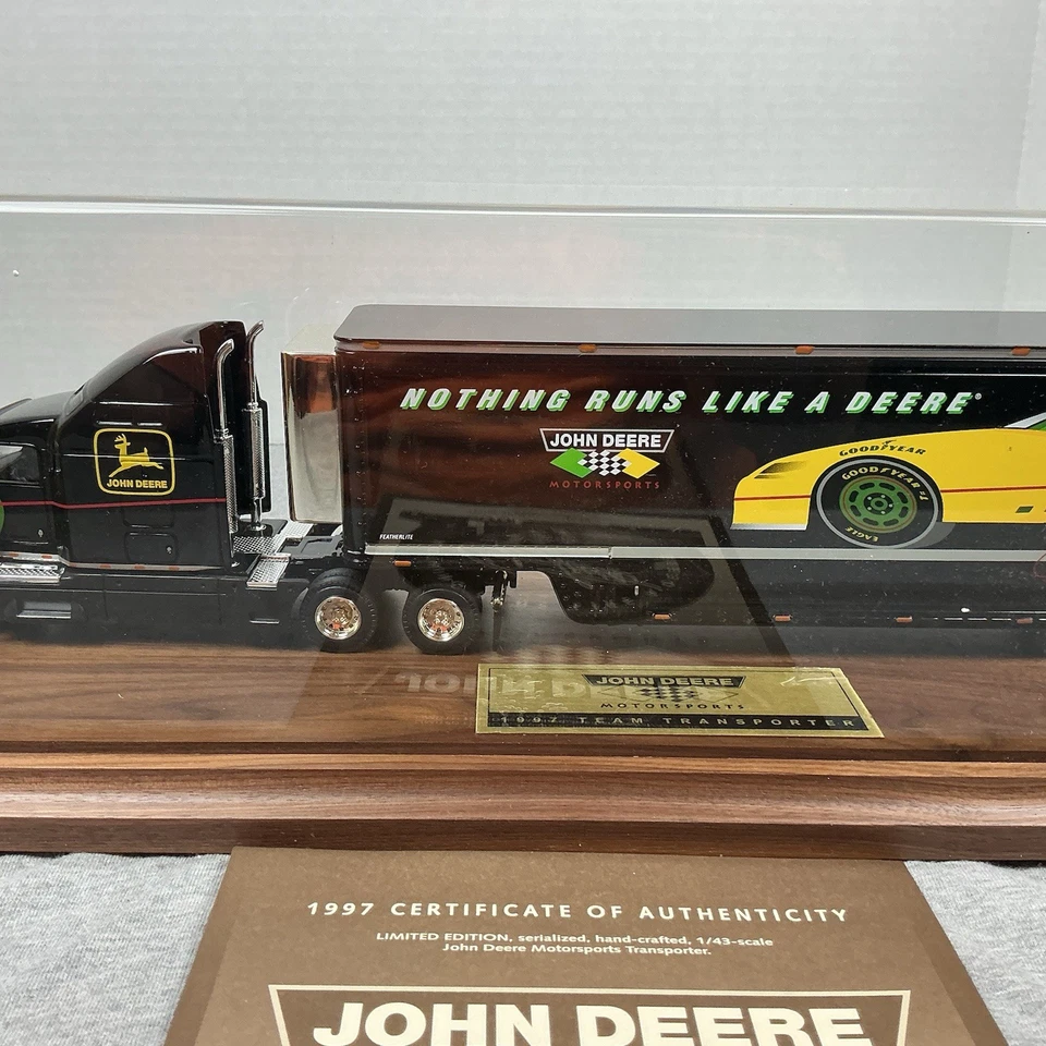 John Deere Motorsports #97 1997 semi transportador fundido a presión con vitrina 1:43 Foto 3 de 4