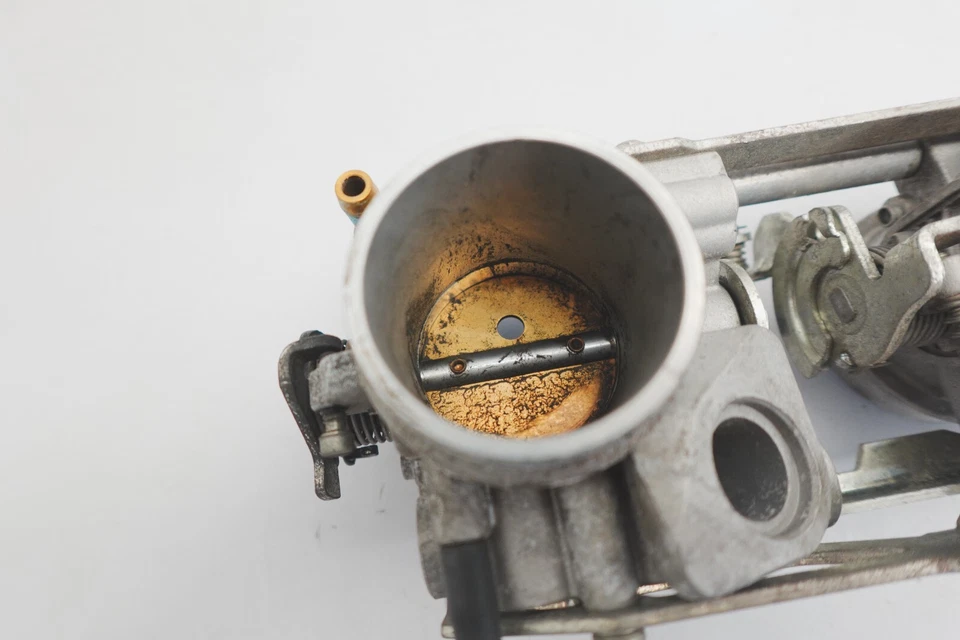 Conjunto de carrocería de acelerador Ski-Doo GSX MXZ Summit Renegade 600 2009-2015 OEM Foto 3 de 4