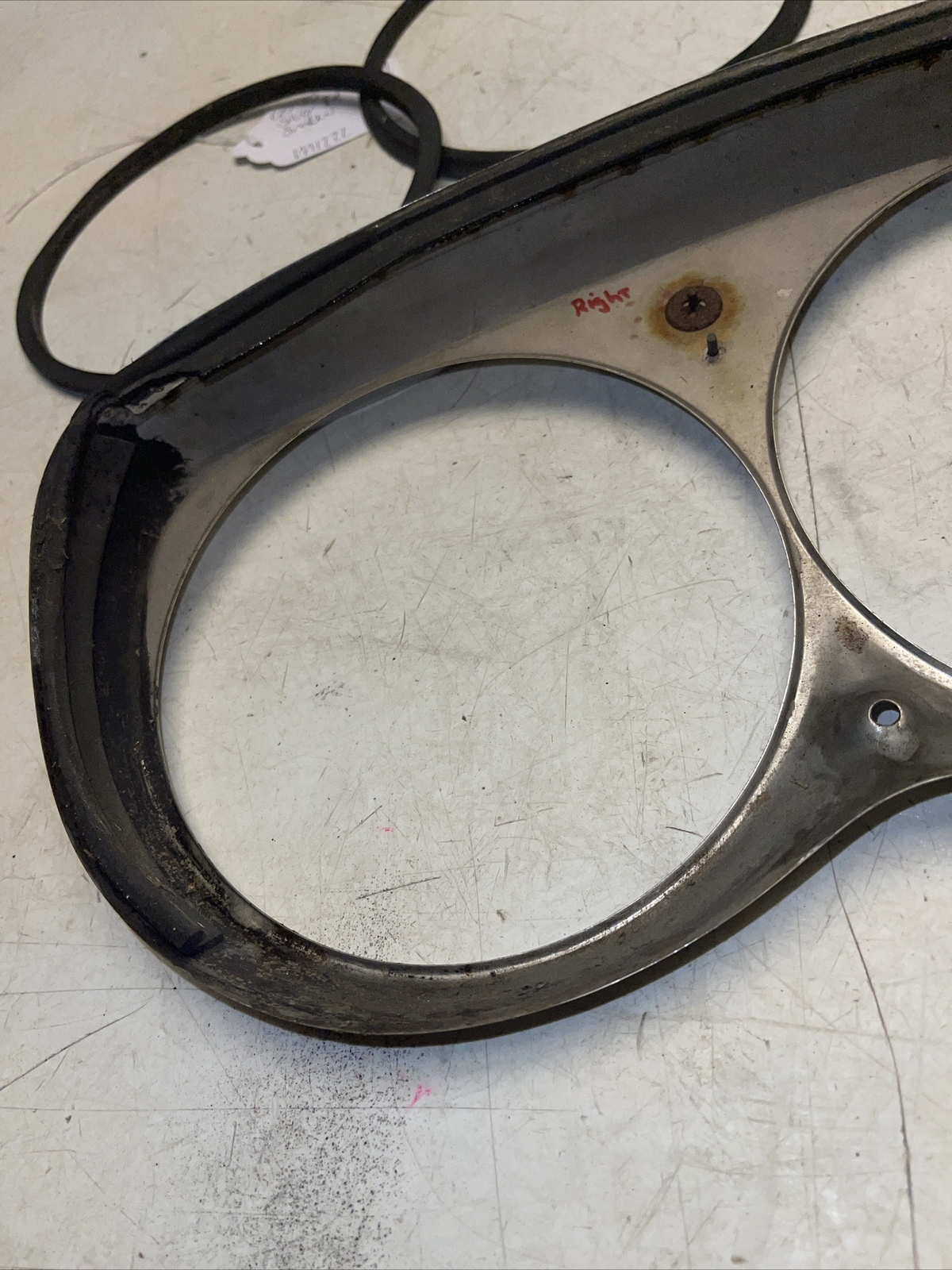 60 - 80 ROLLS ROYCE SILVER SHADOW RIGHT HEADLIGHT CHROME TRIM RING DOOR M1222
