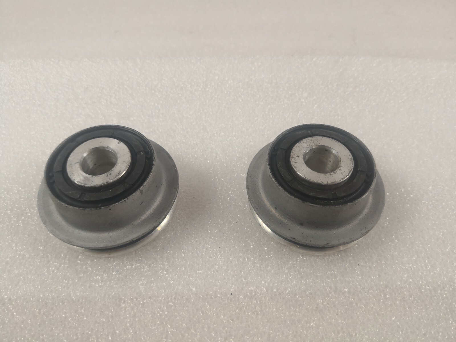 Maserati Granturismo, Quattroporte, Front Control Arm Bushing Set, New 980139889