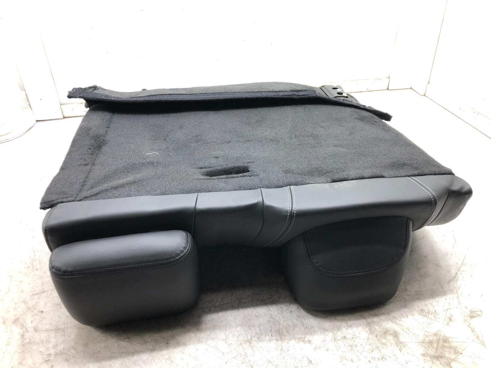 2014-2017 MASERATI GHIBLI Q4 LEFT DRIVER REAR UPPER SEAT CUSHION & HEADREST OEM